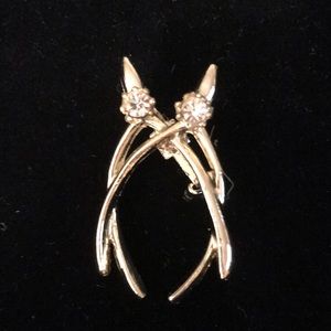 Vintage Gold Tone Double Wishbone Gem Pin